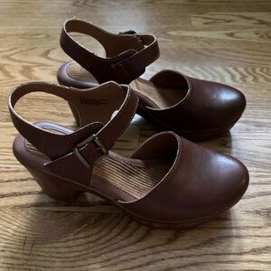 boc Natasha Platform Clog Sandal - NEW